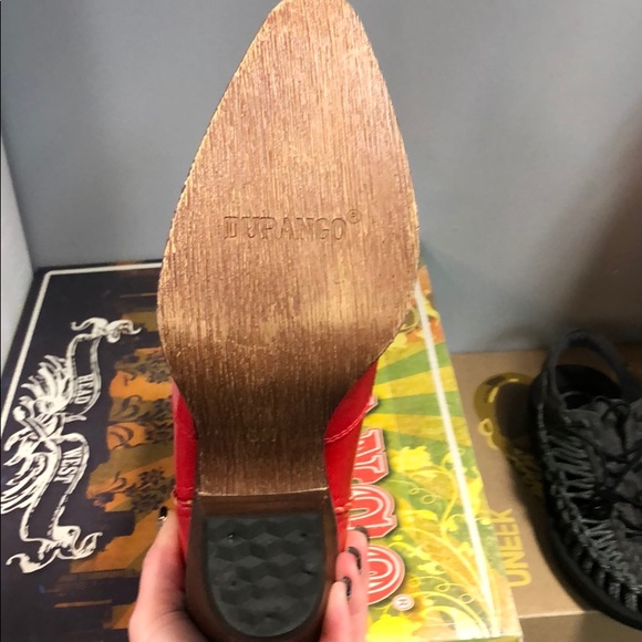 Cowgirl boots - Picture 2 of 3